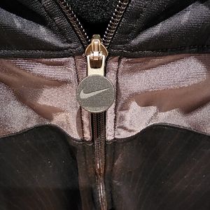 Nike Breast Cancer Awareness, size Large